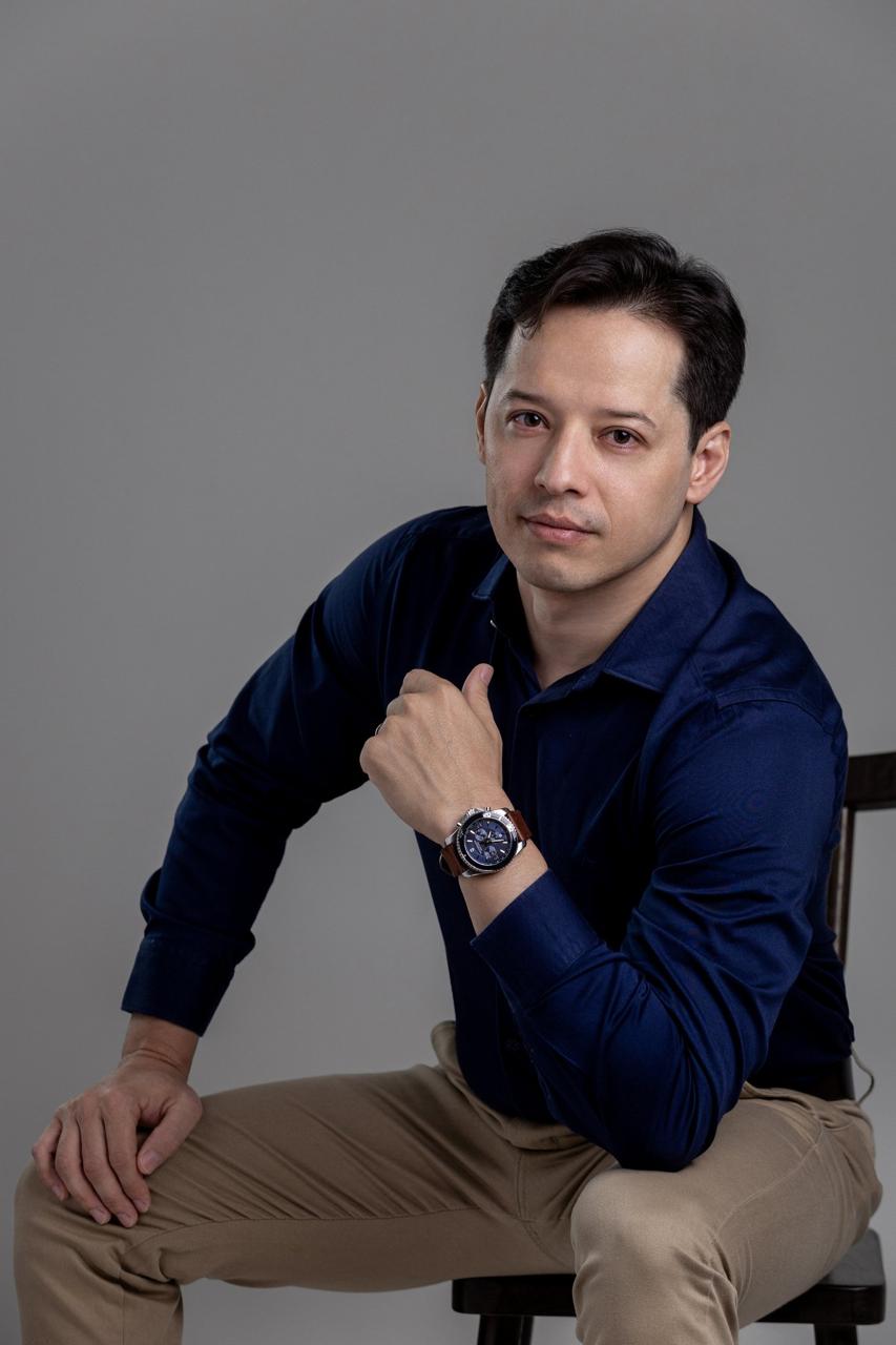 Dr. Thiago Luciano